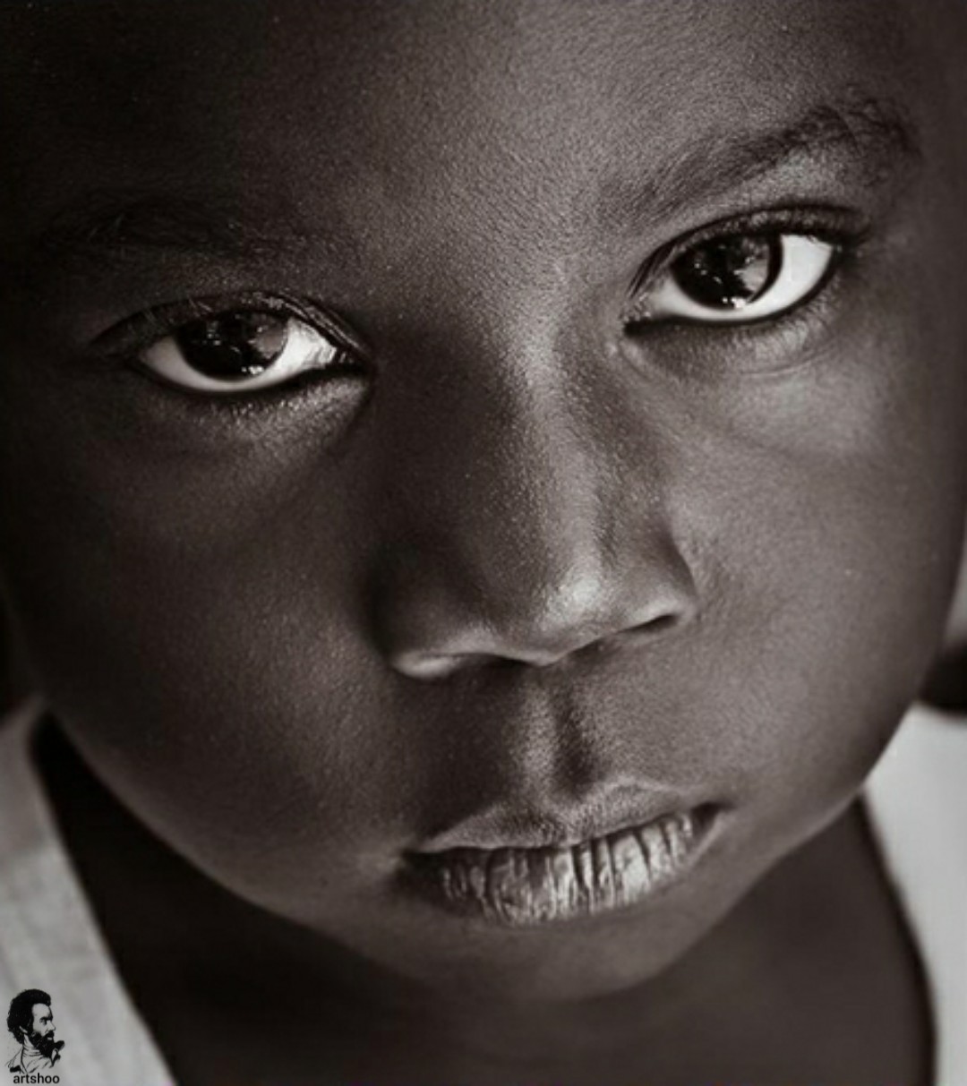 مدل کودک سیاه قلم